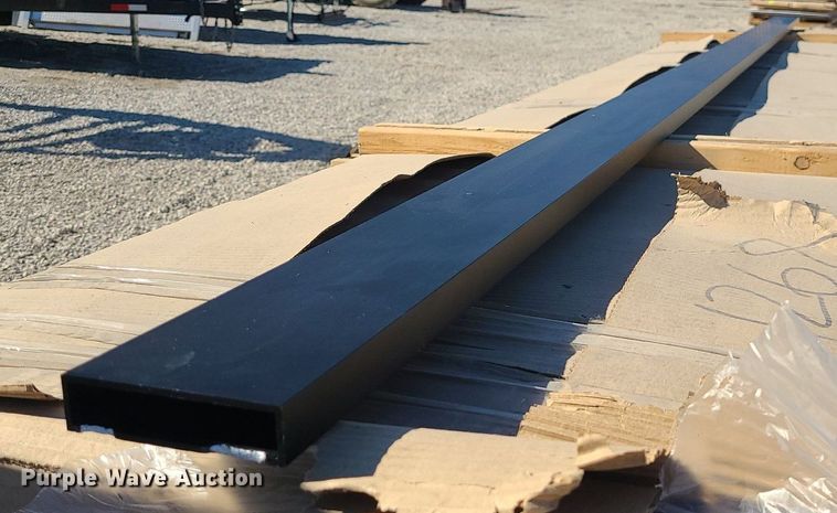 image for item MQ9634 Approximately 120 pieces of aluminum square tubing 