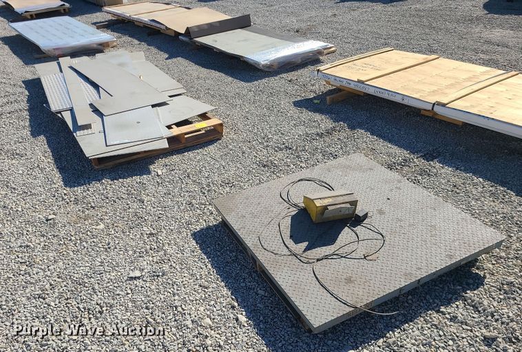 image for item MQ9638 Aluminum tread plate