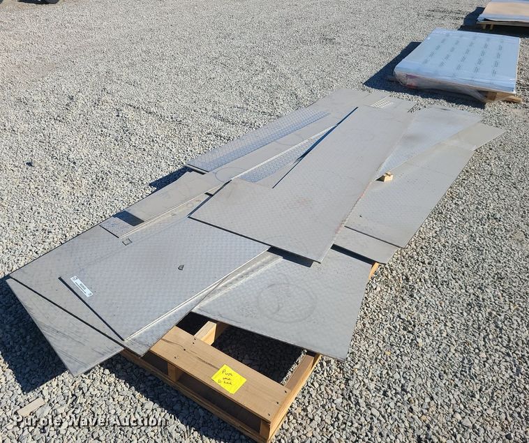 image for item MQ9638 Aluminum tread plate