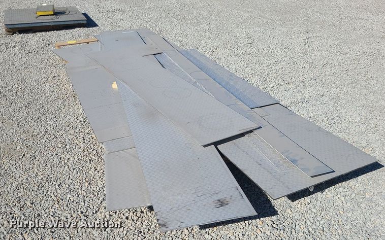 image for item MQ9638 Aluminum tread plate