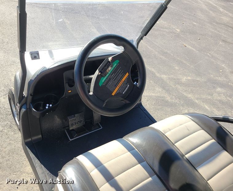 image for item MQ9666 2020 Club Car Tempo golf cart