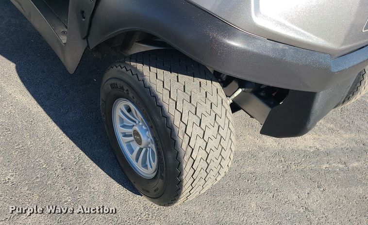 image for item MQ9666 2020 Club Car Tempo golf cart