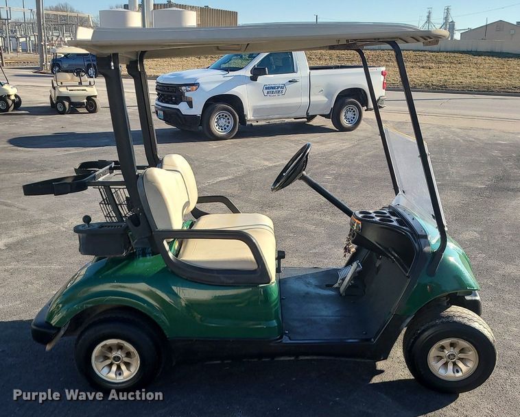 image for item MQ9667 2008 Yamaha YDRA golf cart