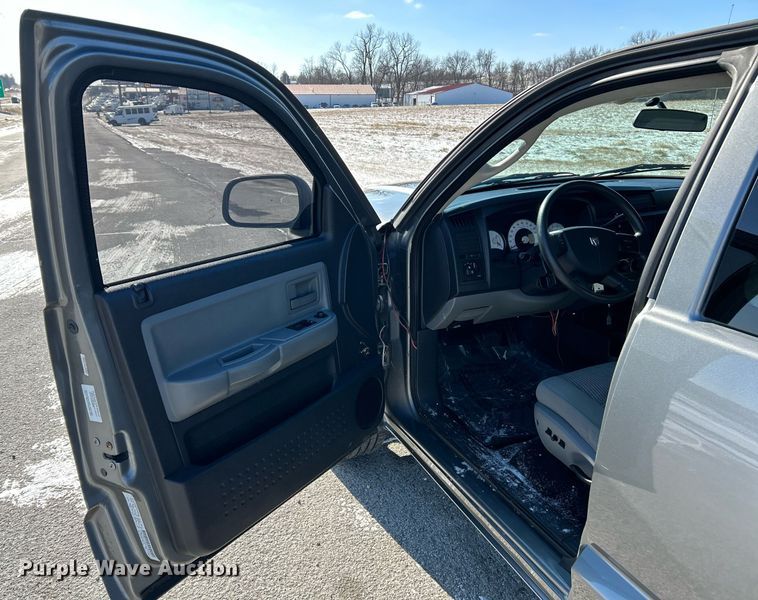 image for item NE9730 2010 Dodge Dakota Ext. Cab pickup truck