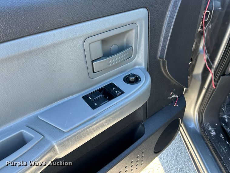 image for item NE9730 2010 Dodge Dakota Ext. Cab pickup truck