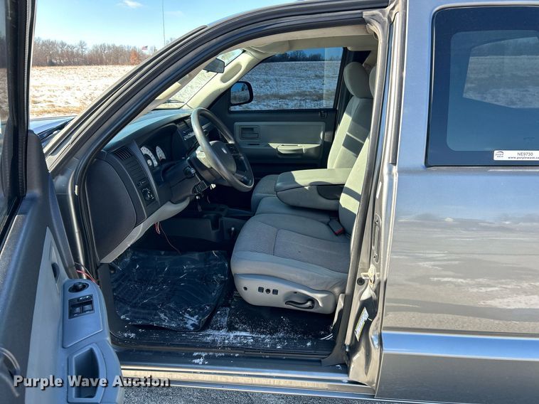 image for item NE9730 2010 Dodge Dakota Ext. Cab pickup truck