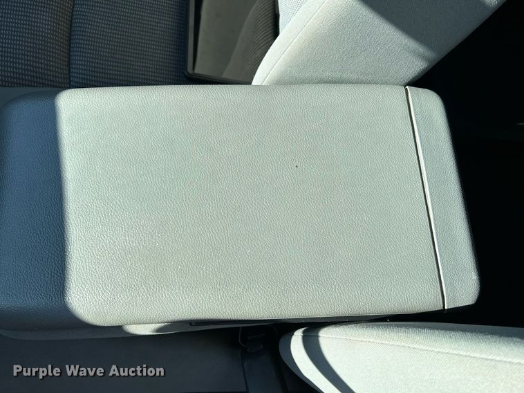 image for item NE9730 2010 Dodge Dakota Ext. Cab pickup truck