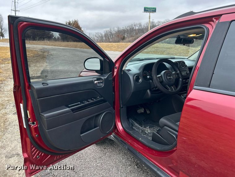 image for item NE9767 2012 Jeep Compass SUV