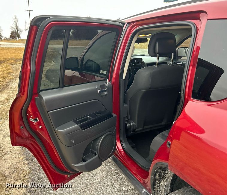 image for item NE9767 2012 Jeep Compass SUV