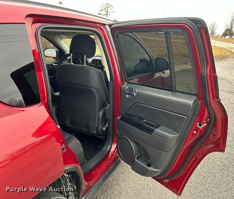 image for item NE9767 2012 Jeep Compass SUV
