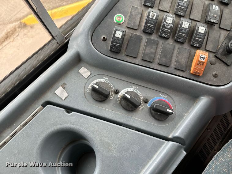 image for item NF9274 2009 International  PB10500 school bus