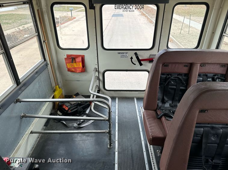 image for item NF9274 2009 International  PB10500 school bus