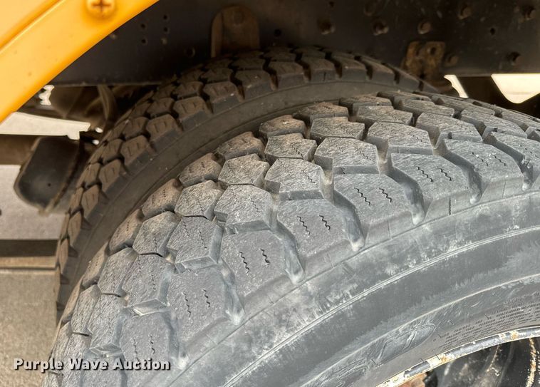 image for item NF9274 2009 International  PB10500 school bus