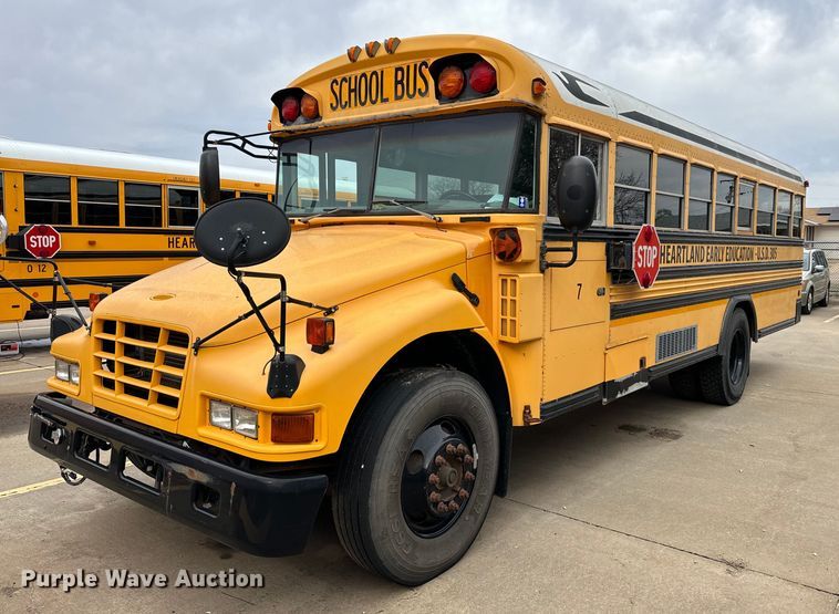 image for item NF9275 2005 Blue Bird Vision school bus
