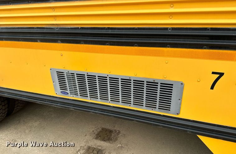 image for item NF9275 2005 Blue Bird Vision school bus