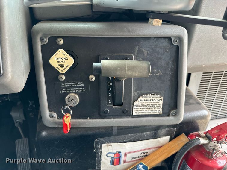 image for item NF9275 2005 Blue Bird Vision school bus