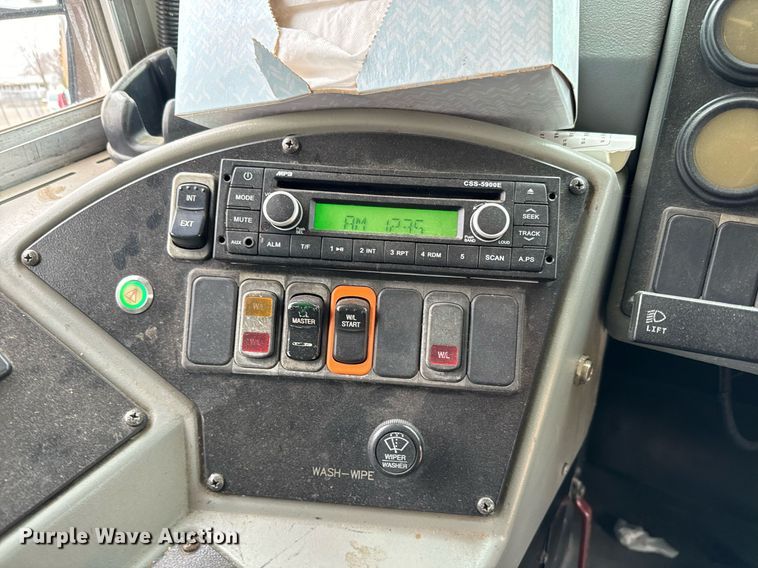 image for item NF9275 2005 Blue Bird Vision school bus