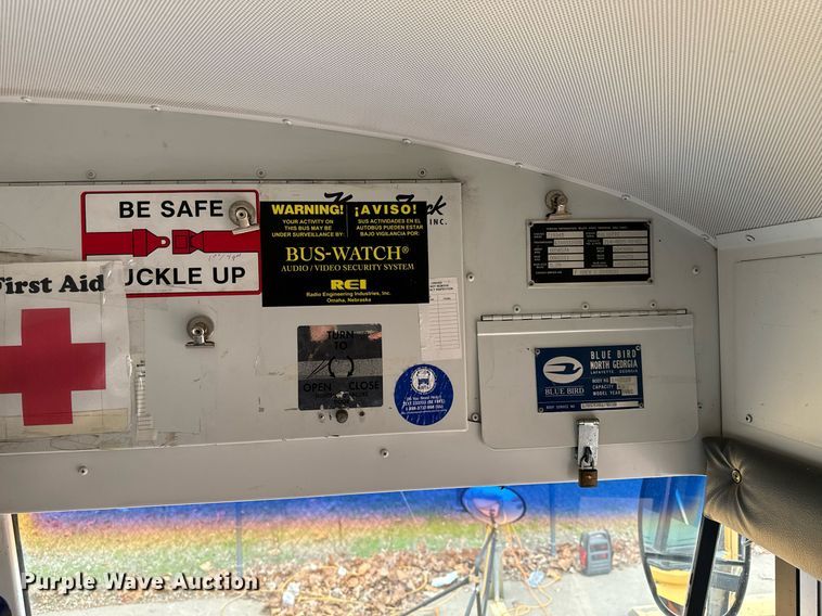 image for item NF9275 2005 Blue Bird Vision school bus