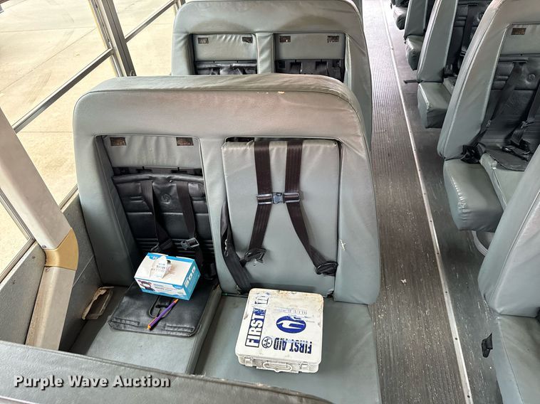 image for item NF9275 2005 Blue Bird Vision school bus