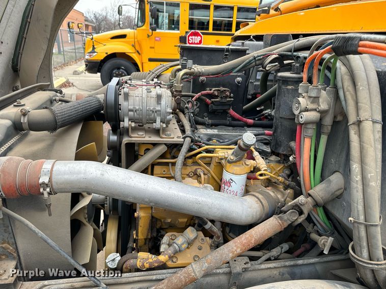 image for item NF9275 2005 Blue Bird Vision school bus