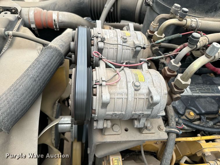 image for item NF9275 2005 Blue Bird Vision school bus