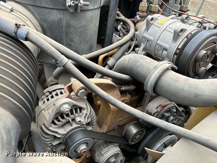 image for item NF9275 2005 Blue Bird Vision school bus