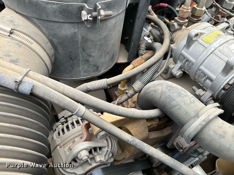 image for item NF9275 2005 Blue Bird Vision school bus