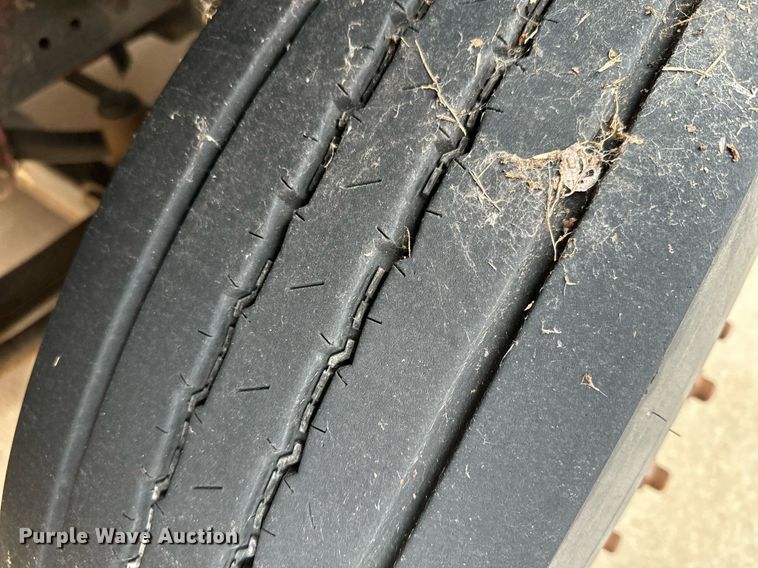 image for item NF9275 2005 Blue Bird Vision school bus