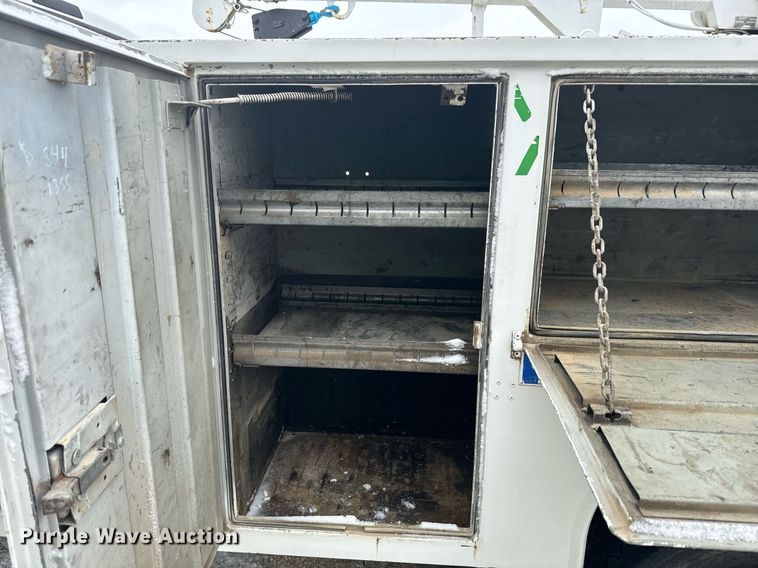 image for item NF9316 2003 Ford F450 Super Duty utility / service truck