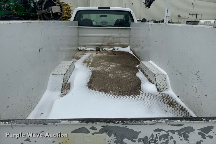 image for item NF9316 2003 Ford F450 Super Duty utility / service truck