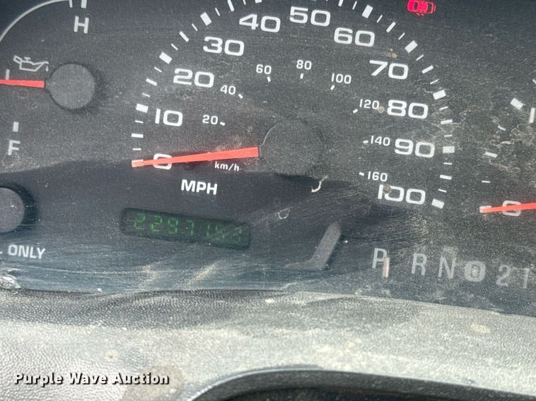 image for item NF9316 2003 Ford F450 Super Duty utility / service truck