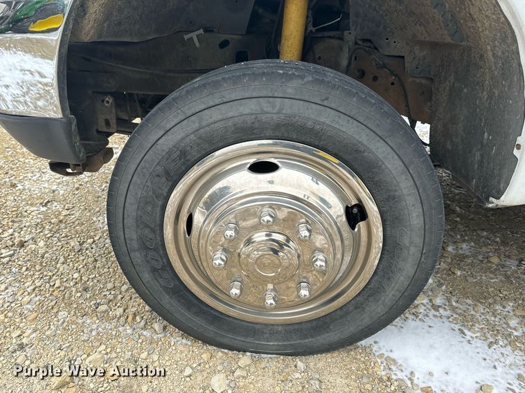 image for item NF9316 2003 Ford F450 Super Duty utility / service truck