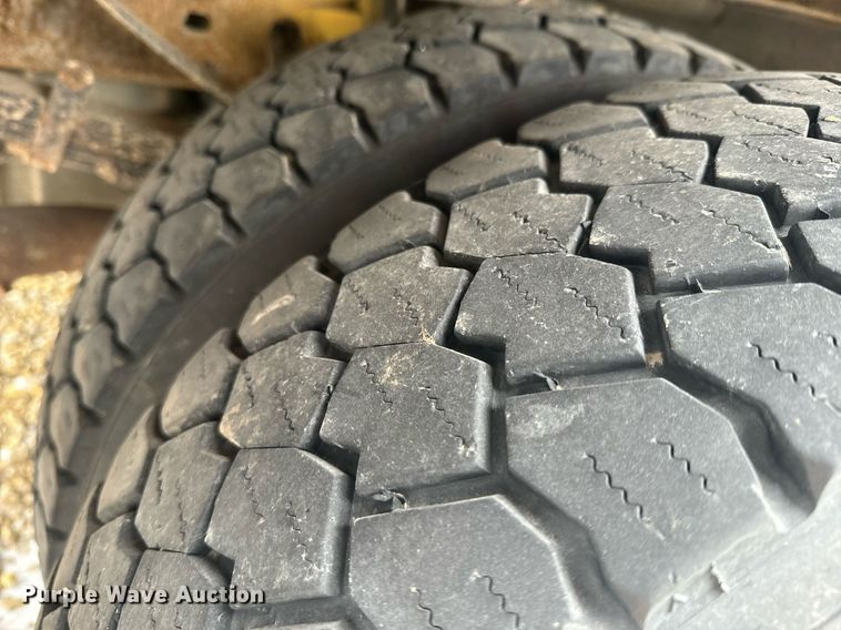 image for item NF9316 2003 Ford F450 Super Duty utility / service truck