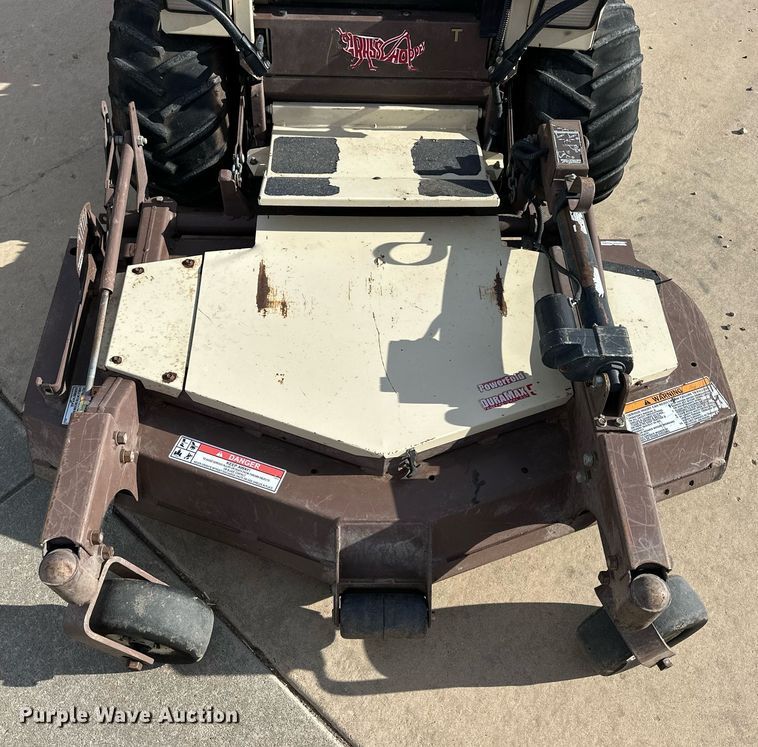 image for item NJ9292 Grasshopper 620T ZTR lawn mower