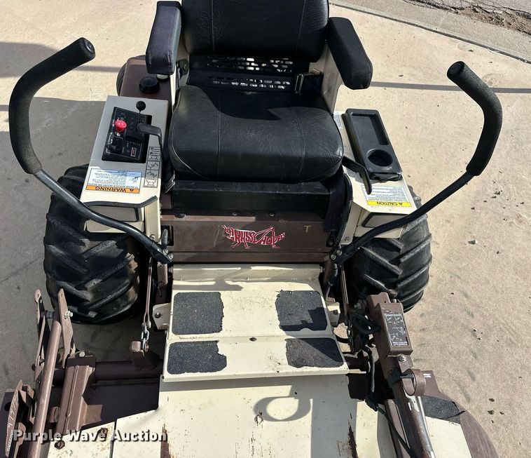 image for item NJ9292 Grasshopper 620T ZTR lawn mower