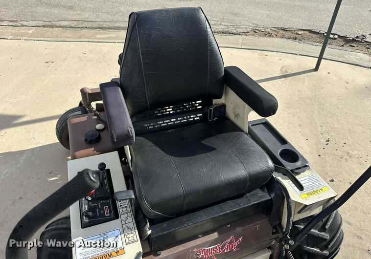 image for item NJ9292 Grasshopper 620T ZTR lawn mower