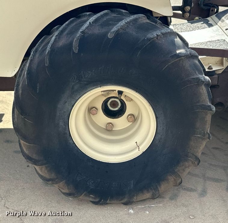 image for item NJ9292 Grasshopper 620T ZTR lawn mower