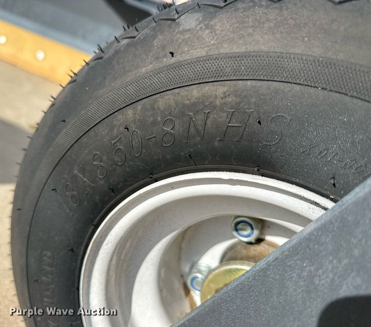 image for item NJ9294 Handy HSGB96 skid steer grader