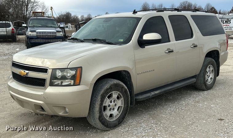 image for item NJ9519 2007 Chevrolet Suburban LT SUV