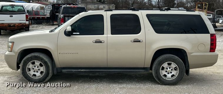 image for item NJ9519 2007 Chevrolet Suburban LT SUV