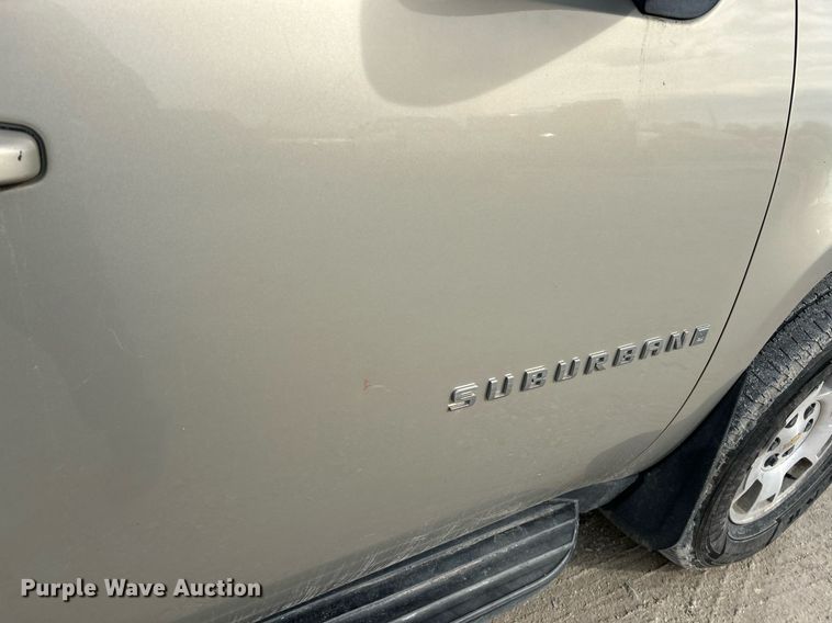 image for item NJ9519 2007 Chevrolet Suburban LT SUV