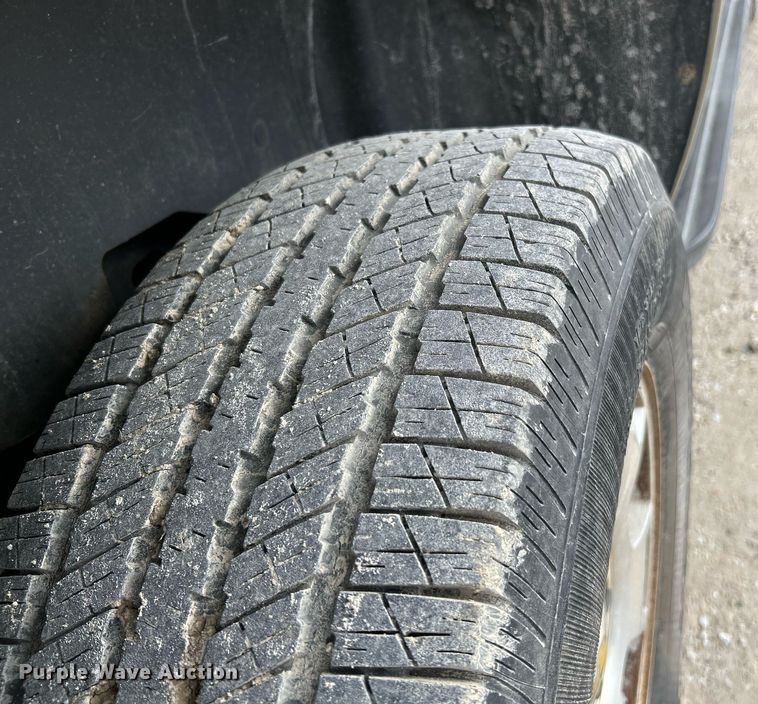 image for item NJ9519 2007 Chevrolet Suburban LT SUV