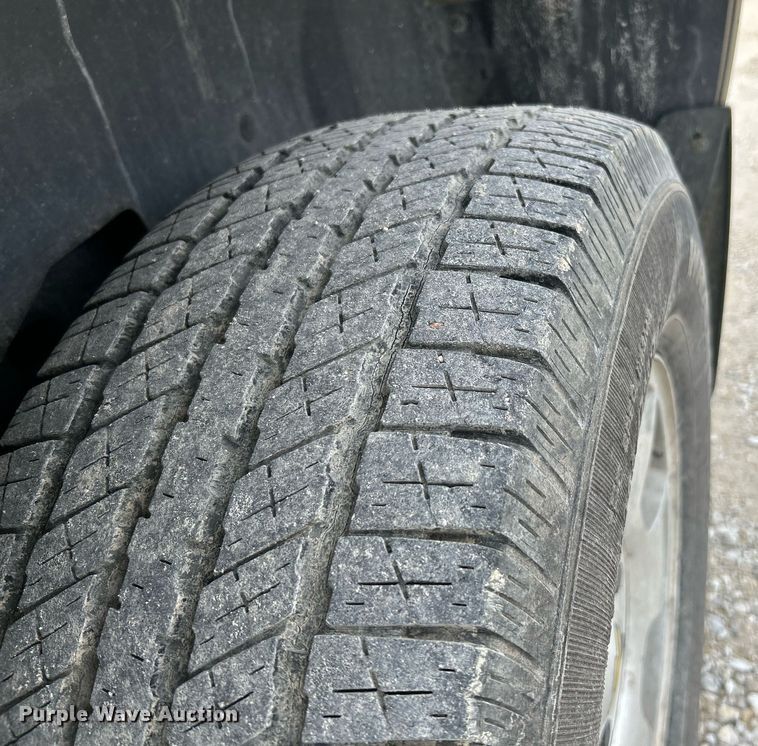 image for item NJ9519 2007 Chevrolet Suburban LT SUV