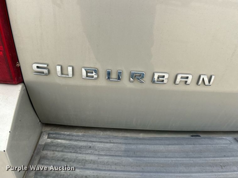 image for item NJ9519 2007 Chevrolet Suburban LT SUV