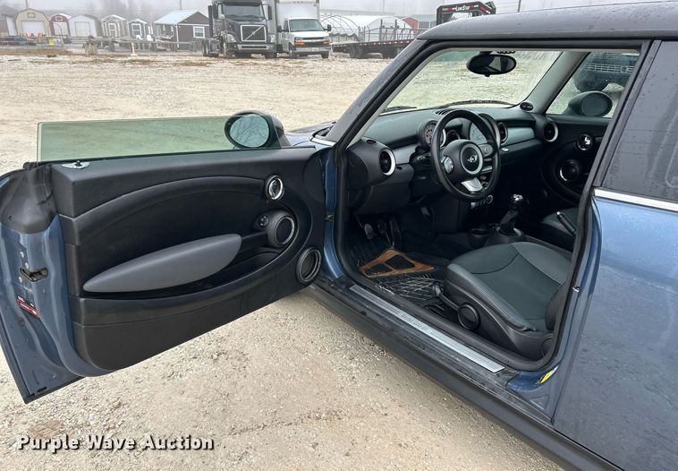 image for item NJ9521 2010 Mini Cooper 