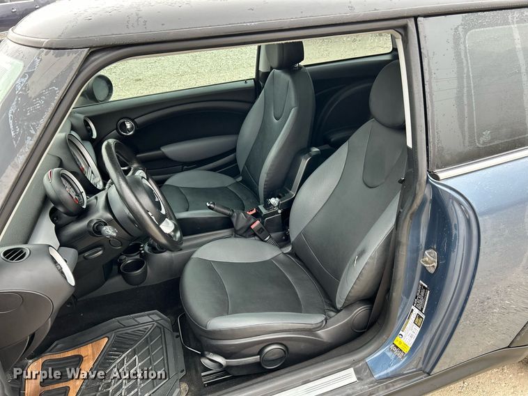 image for item NJ9521 2010 Mini Cooper 