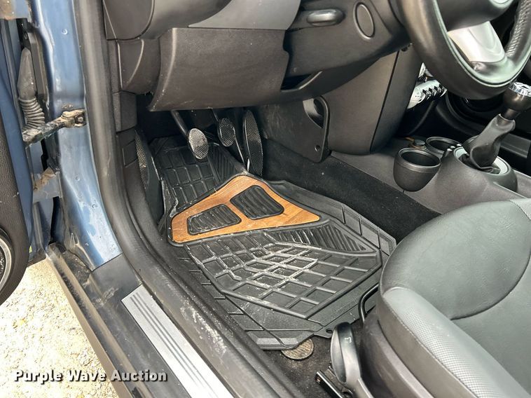 image for item NJ9521 2010 Mini Cooper 