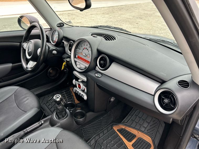 image for item NJ9521 2010 Mini Cooper 