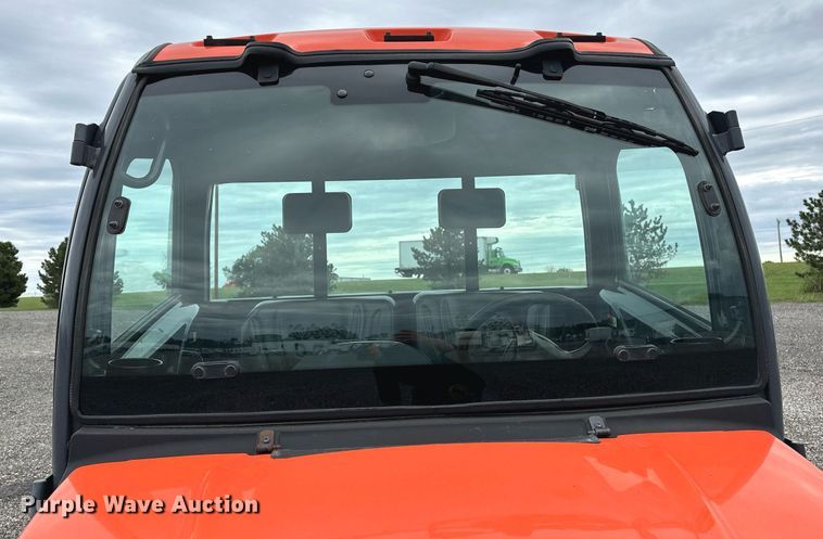 image for item NQ9405 2014 Kubota  RTV-X1100C utility vehicle