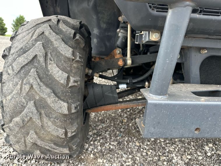 image for item NQ9405 2014 Kubota  RTV-X1100C utility vehicle